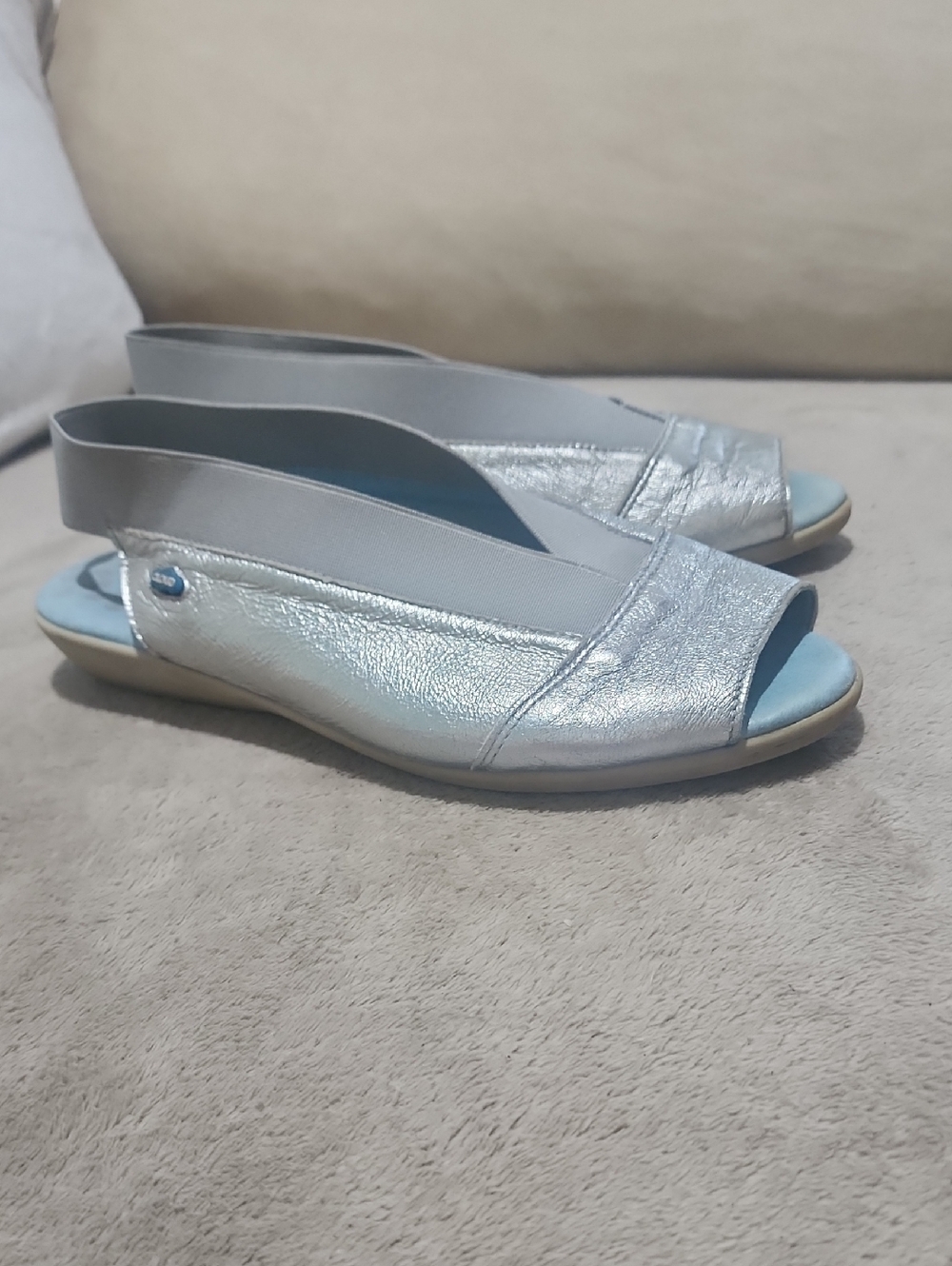 Cloud Caliber Nova Slingback Peep-Toe Sandal